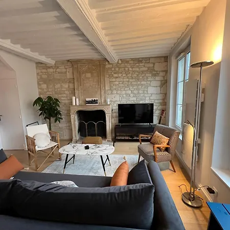 Triplex Hypercentre Dans Securisee Avec Camera كان