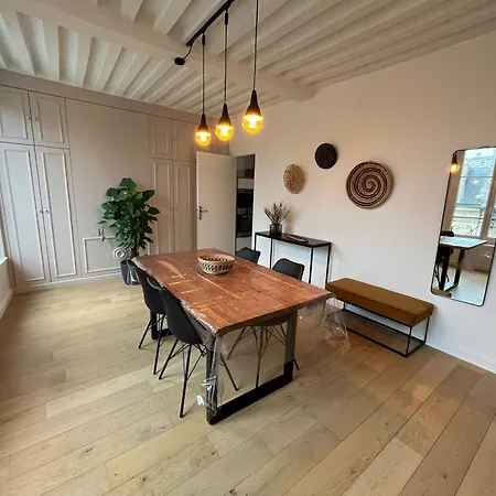 Triplex Hypercentre Dans Securisee Avec Camera شقة