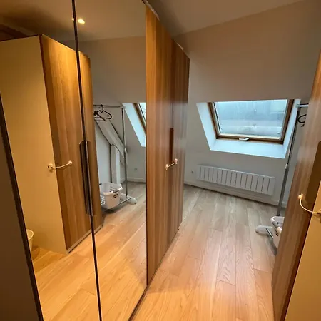 Triplex Hypercentre Dans Securisee Avec Camera